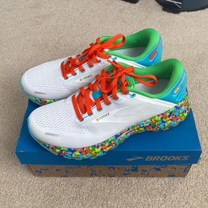 Brooks adrenaline sneakers
